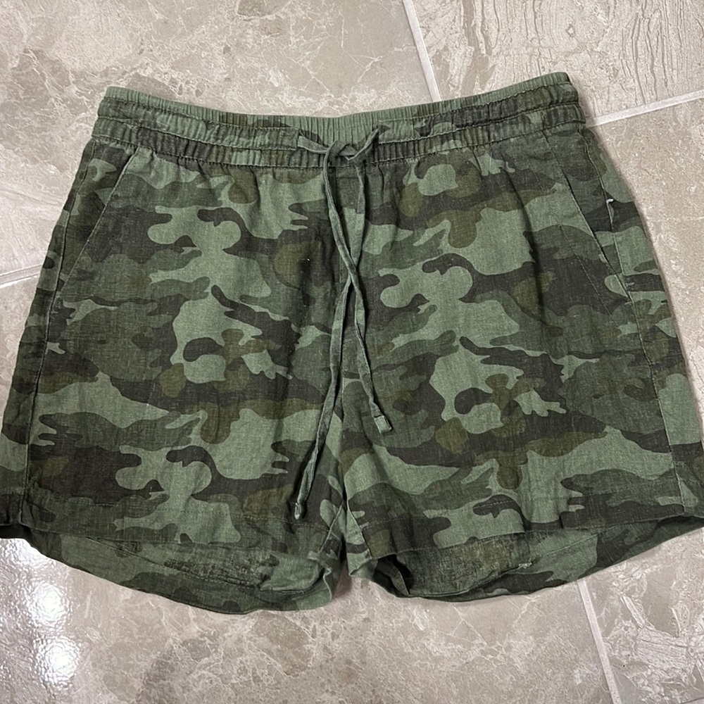 Army patterned shorts from Old Navy in size M